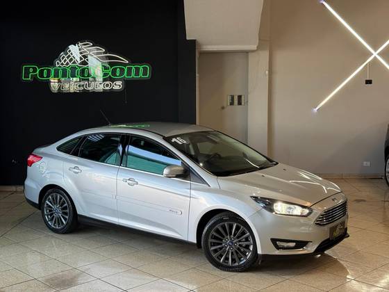 FORD FOCUS 2.0 TITANIUM PLUS SEDAN 16V FLEX 4P POWERSHIFT